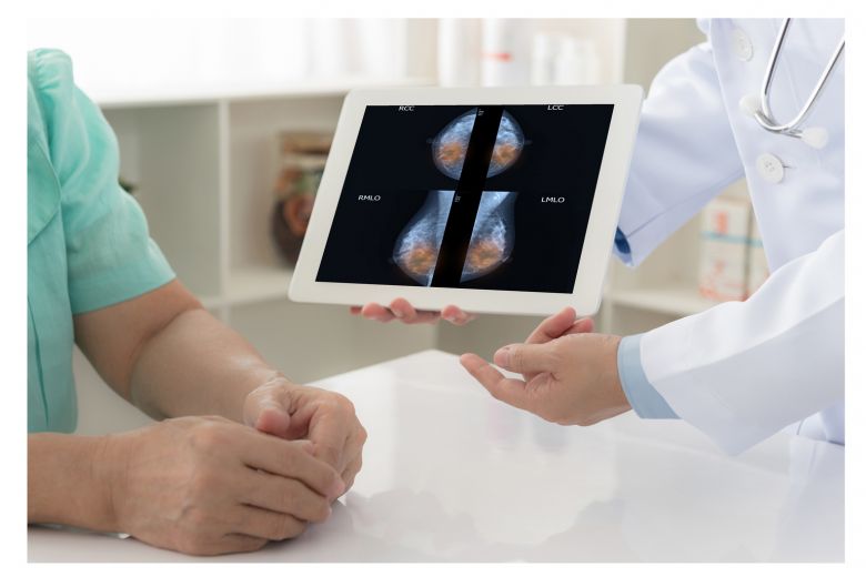  ​In the Impassion 130 study, triple-negative breast cancer patients treated with immunotherapy and chemotherapy survived 7.2 months without the disease progressing, compared with 5.5 months in the chemotherapy- only group. PHOTO ISTOCKPHOTO