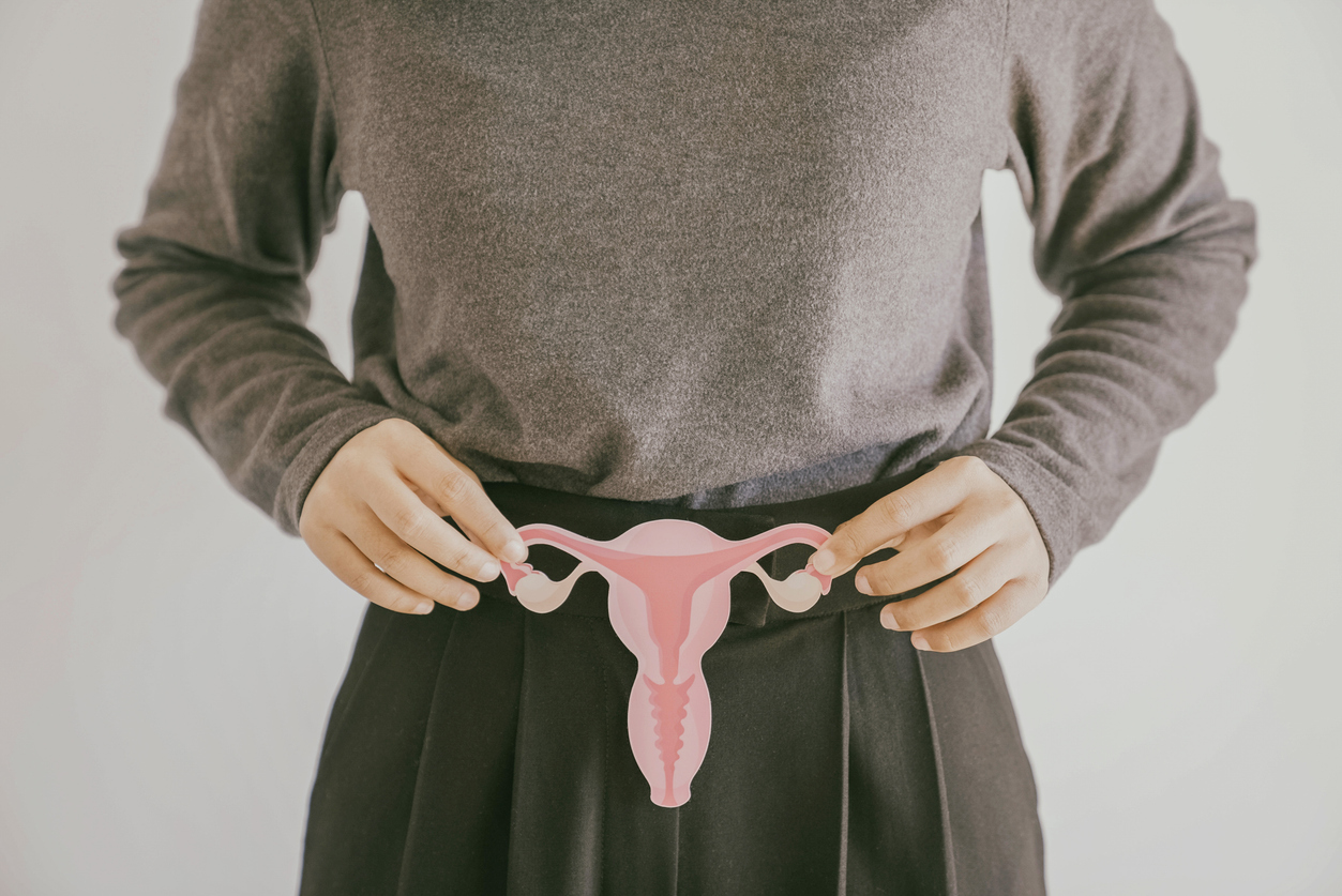 woman suffers from endometriosis